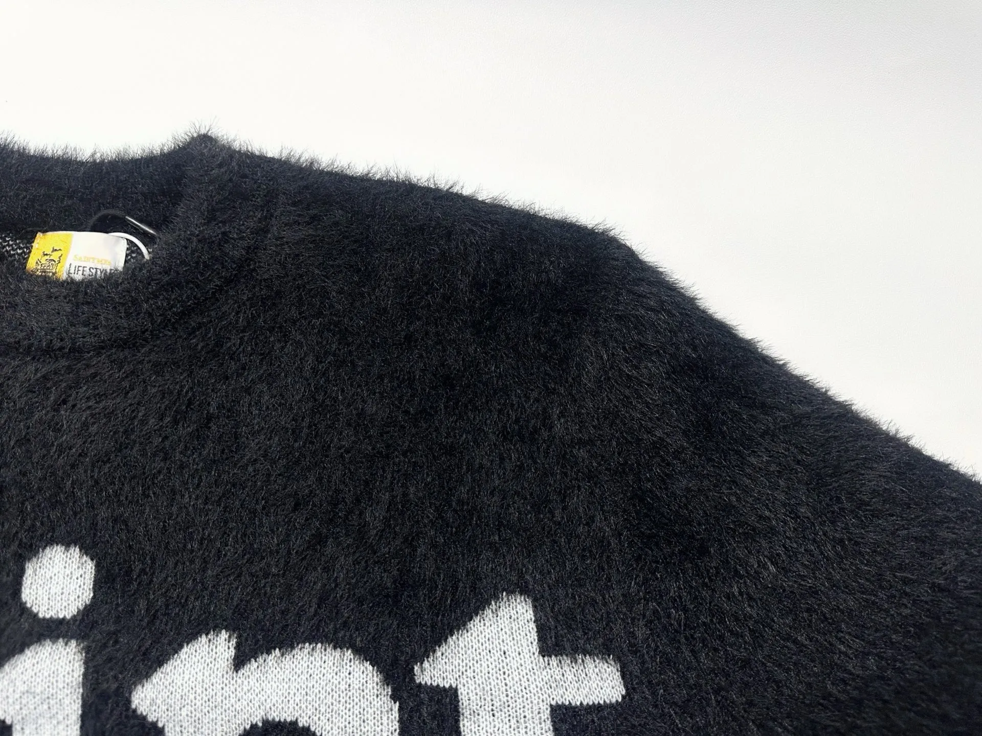 ❥4029#P226 SAINT Mxxxxxx × DENIM TERAS mohair sweater long sleeves BTS same style loose short design + fluffy version same style for men and women Color: Black Size: S M L XL